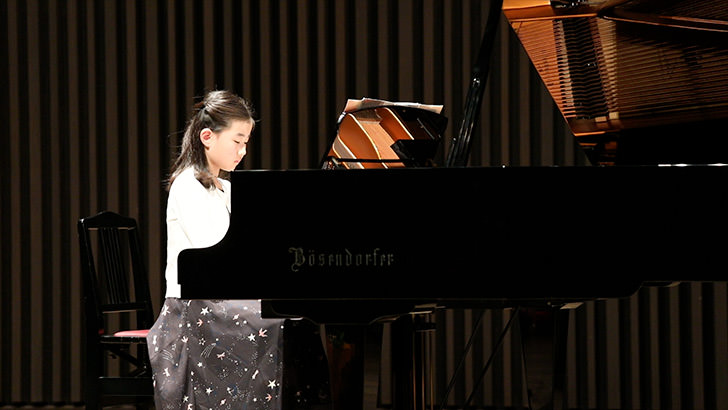 EOS5D markIVでピアノの発表会の動画を撮影