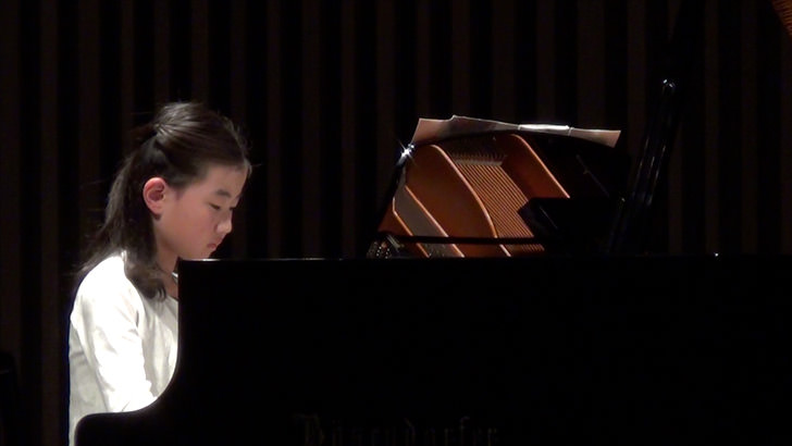 CX-430でピアノの発表会の動画を撮影