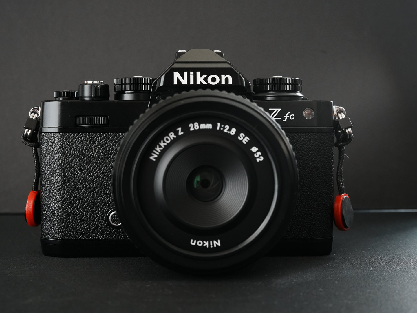 激安⁉️Nikon Zfc 本体とレンズ１６gbメモリ付き、すぐに撮れます 激安⁉️Nikon Zfc 本体とレンズ16gbメモリ付き、すぐに撮れます