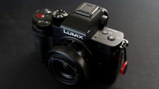 LUMIX G100D